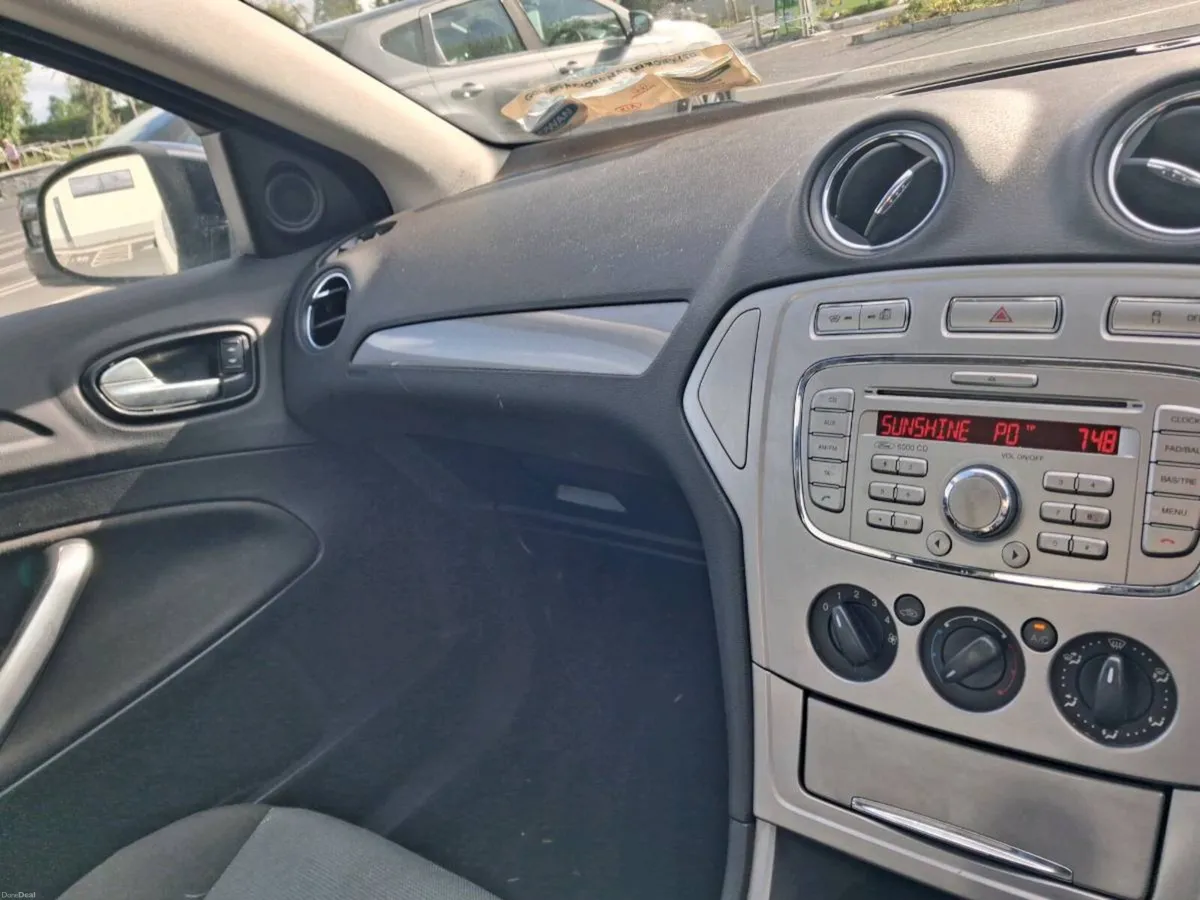 Car - Image 6