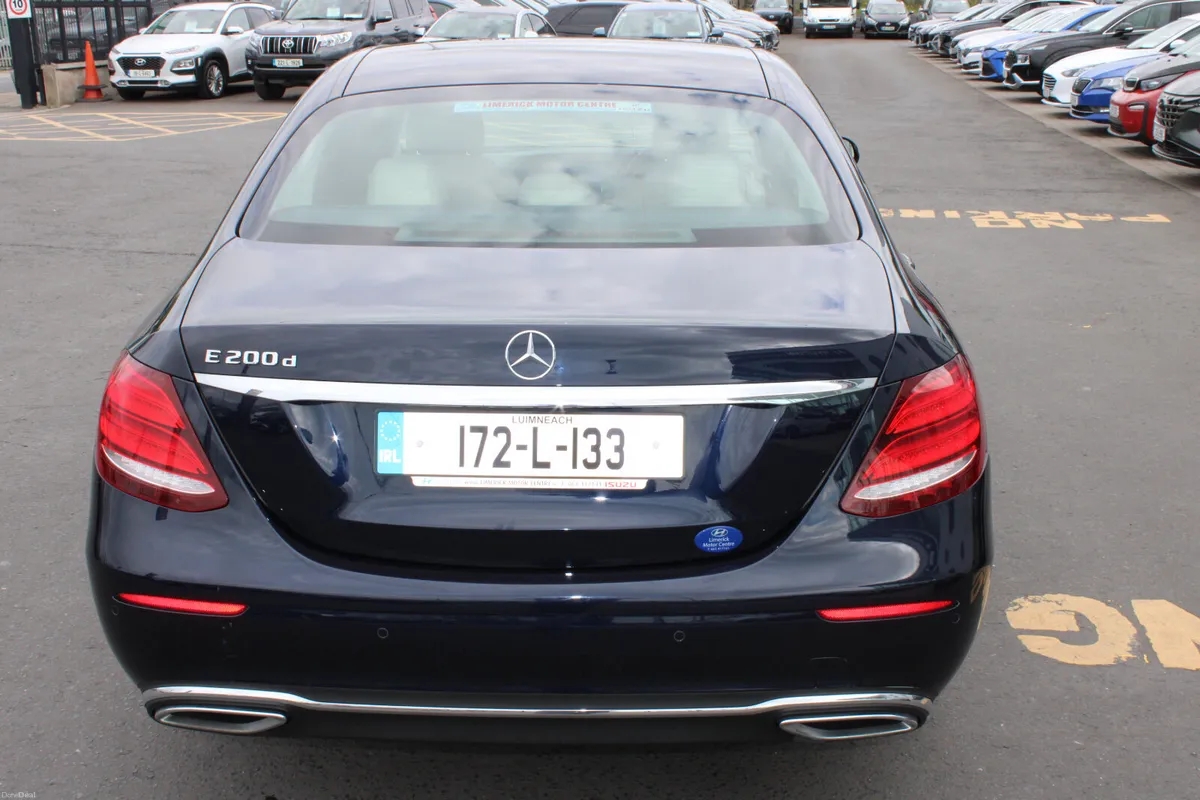 Mercedes-Benz E-Class 2017 - Image 4