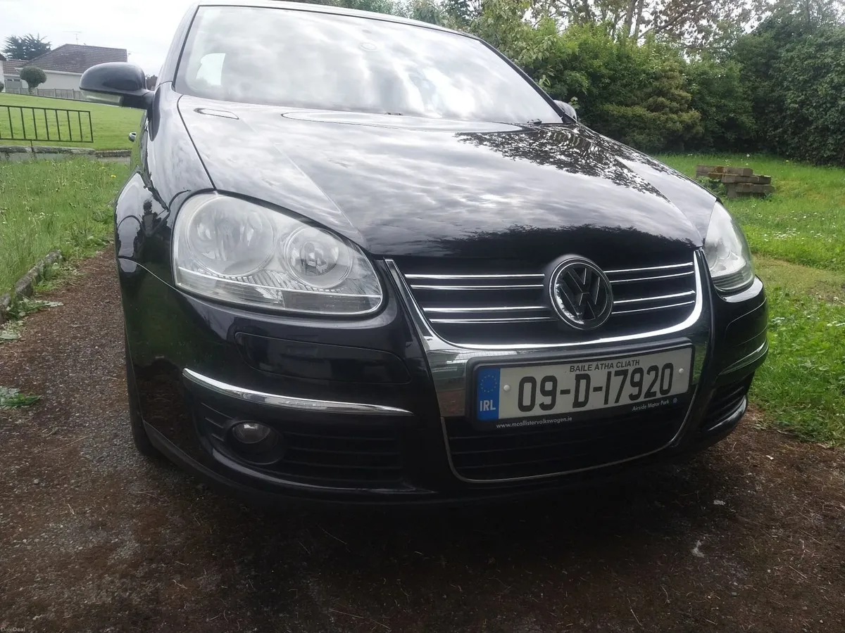 Volkswagen Jetta 2009 - Image 3