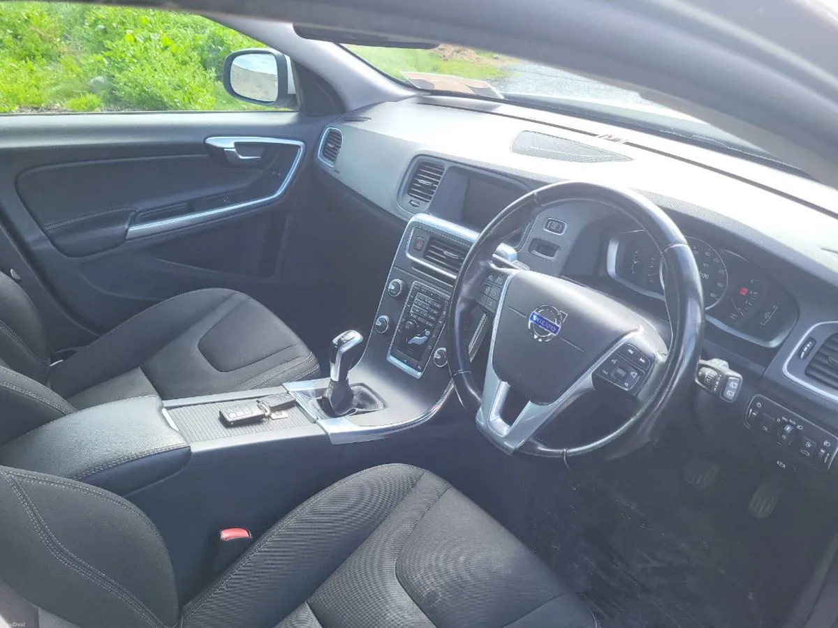 Volvo V60 D4 - Image 6