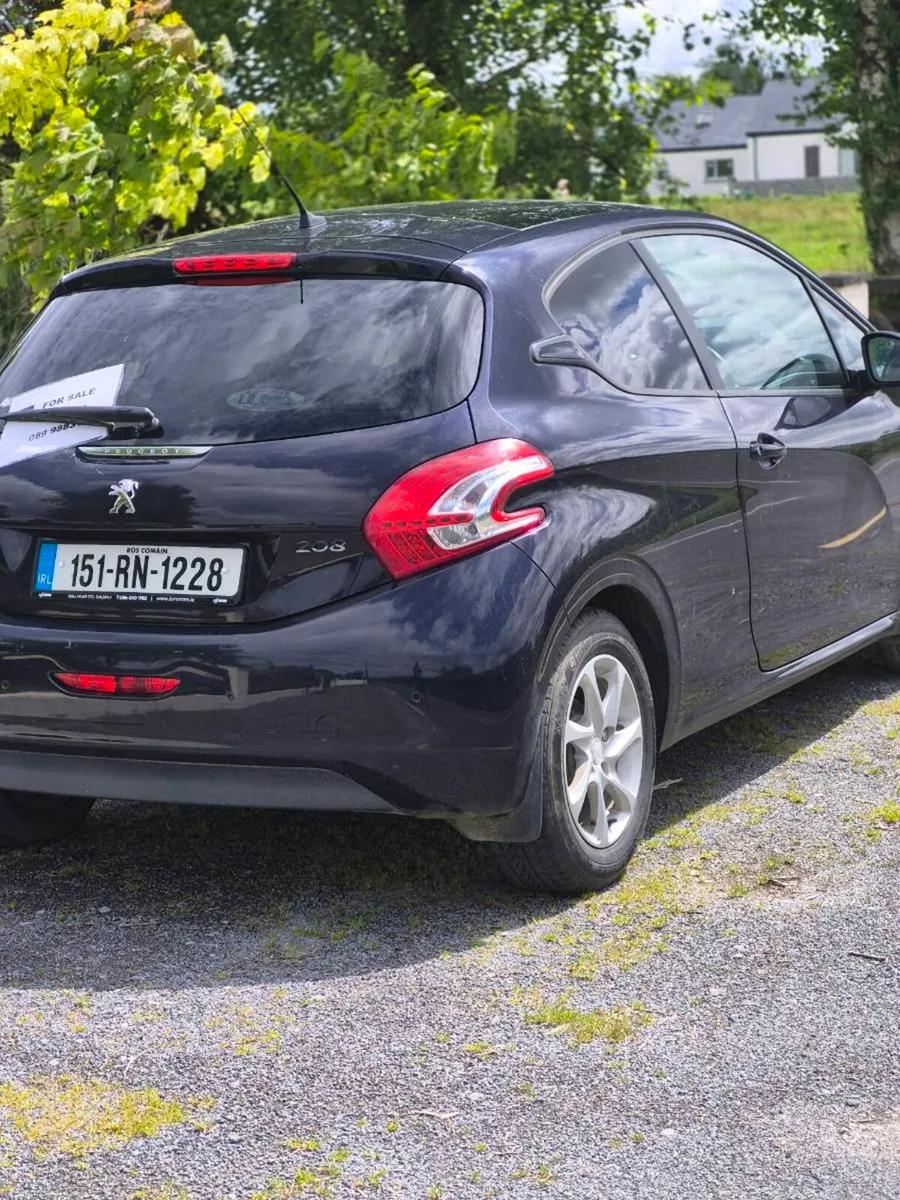 Car - Image 2