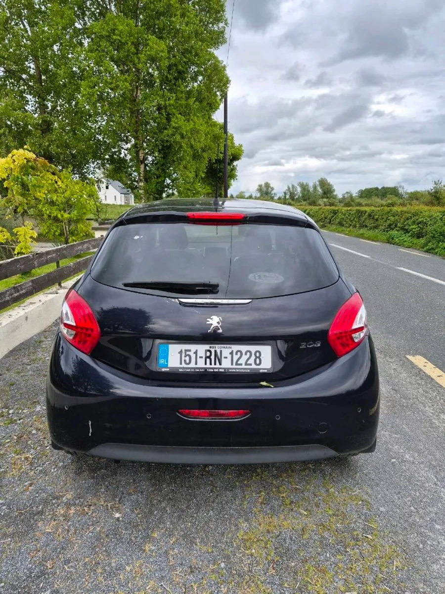 Car - Image 4