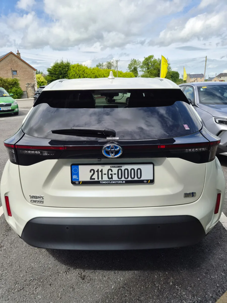 Toyota Yaris Cross 2021 1.5L Petrol Hybrid Auto - Image 5