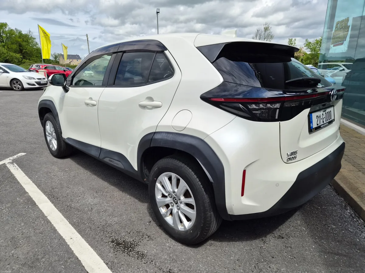 Toyota Yaris Cross 2021 1.5L Petrol Hybrid Auto - Image 6