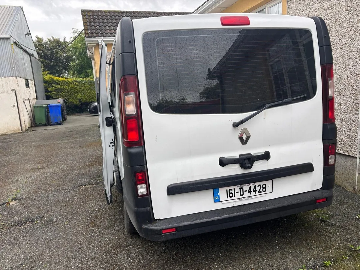 Renault Trafic 2016 - Image 3