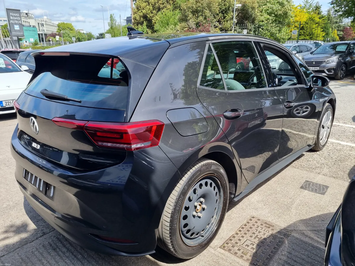 2023 VOLKSWAGEN ID3 LIFE Pro Performance 58 Kwh - Image 6