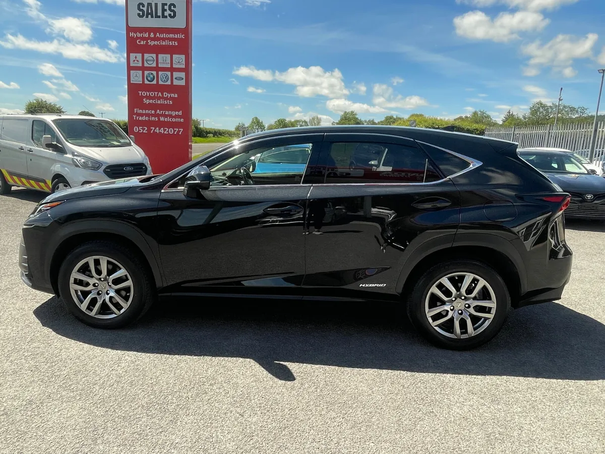 2015-2 Lexus NX 300H - Image 4