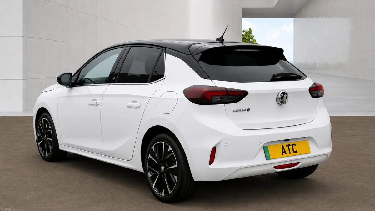 2022 Vauxhall Corsa E Elite Premium - Image 3