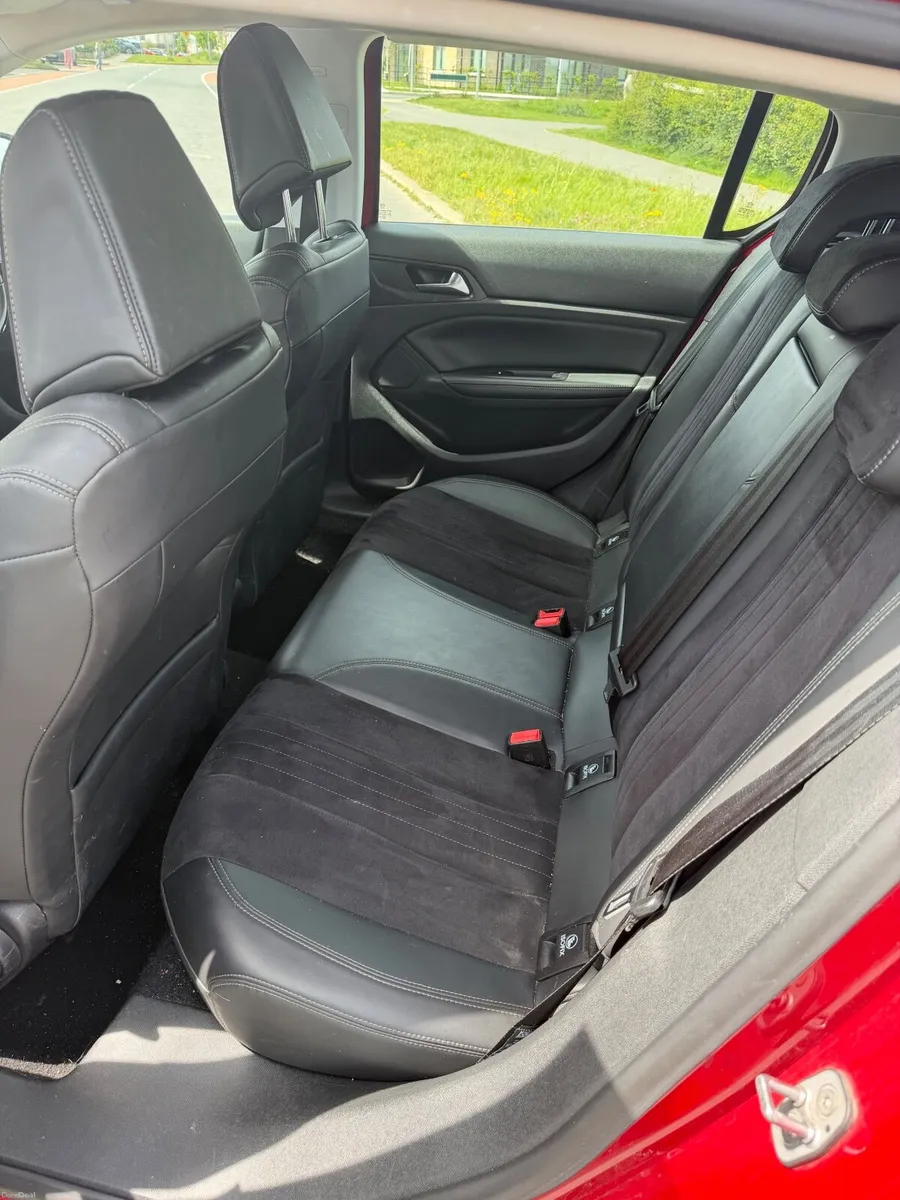 Peugeot 308 2014 - Image 4