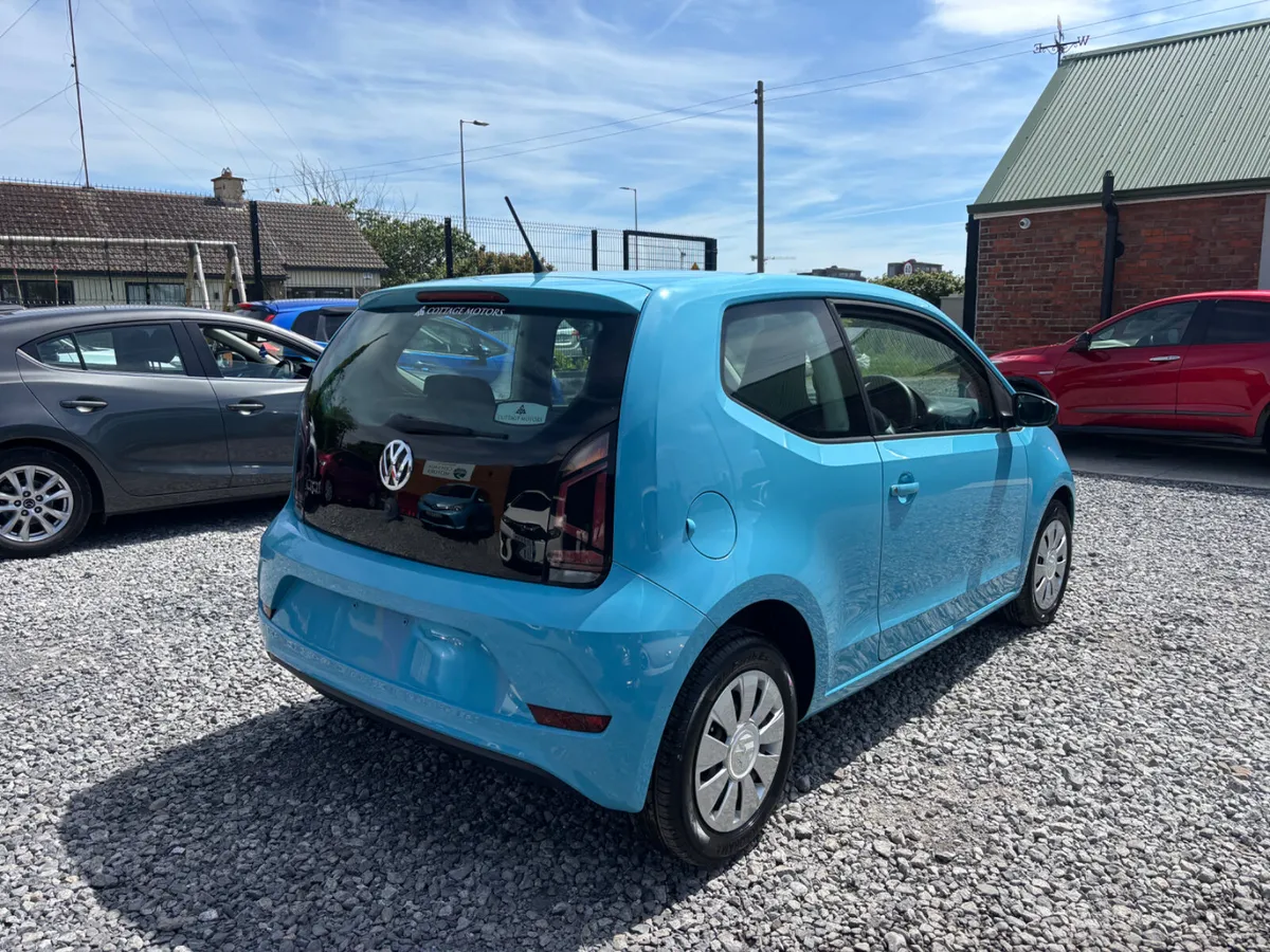 Volkswagen Up! 1.0 Auto  *HEATED SEATS* - Image 6