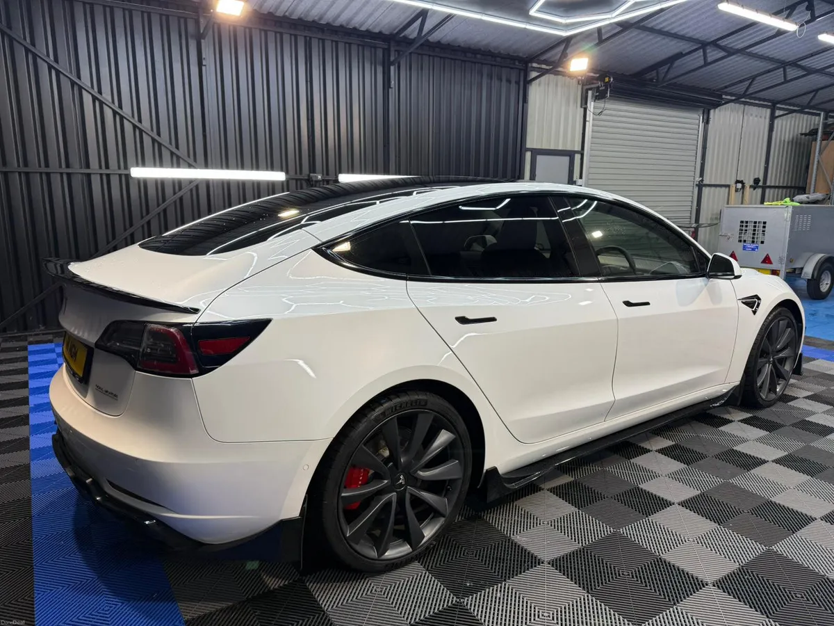 Tesla Model 3 2020 Preformance 0-60 3.2 sec - Image 4