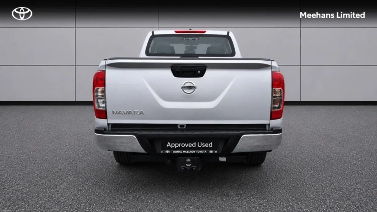 Nissan Navara 2.3 DSL SV 190 DIFF LK DOUBLE - Image 4