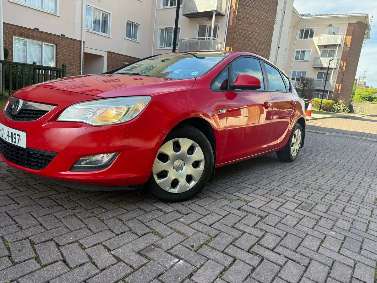 Astra 12 with new nct 07/27 low km 76700 - Image 1