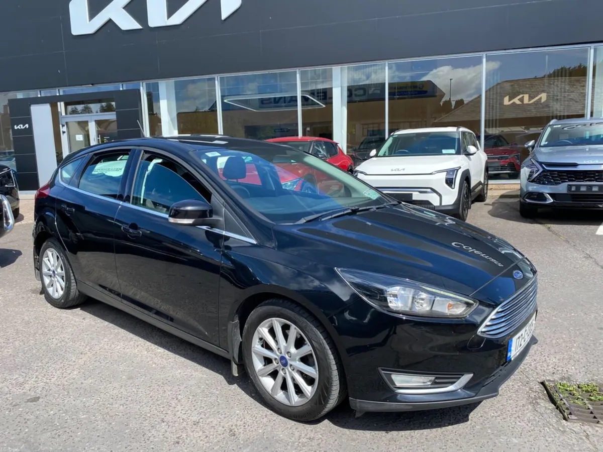 Ford Focus Titanium 1.5 Diesel 2017 (172) - Image 2