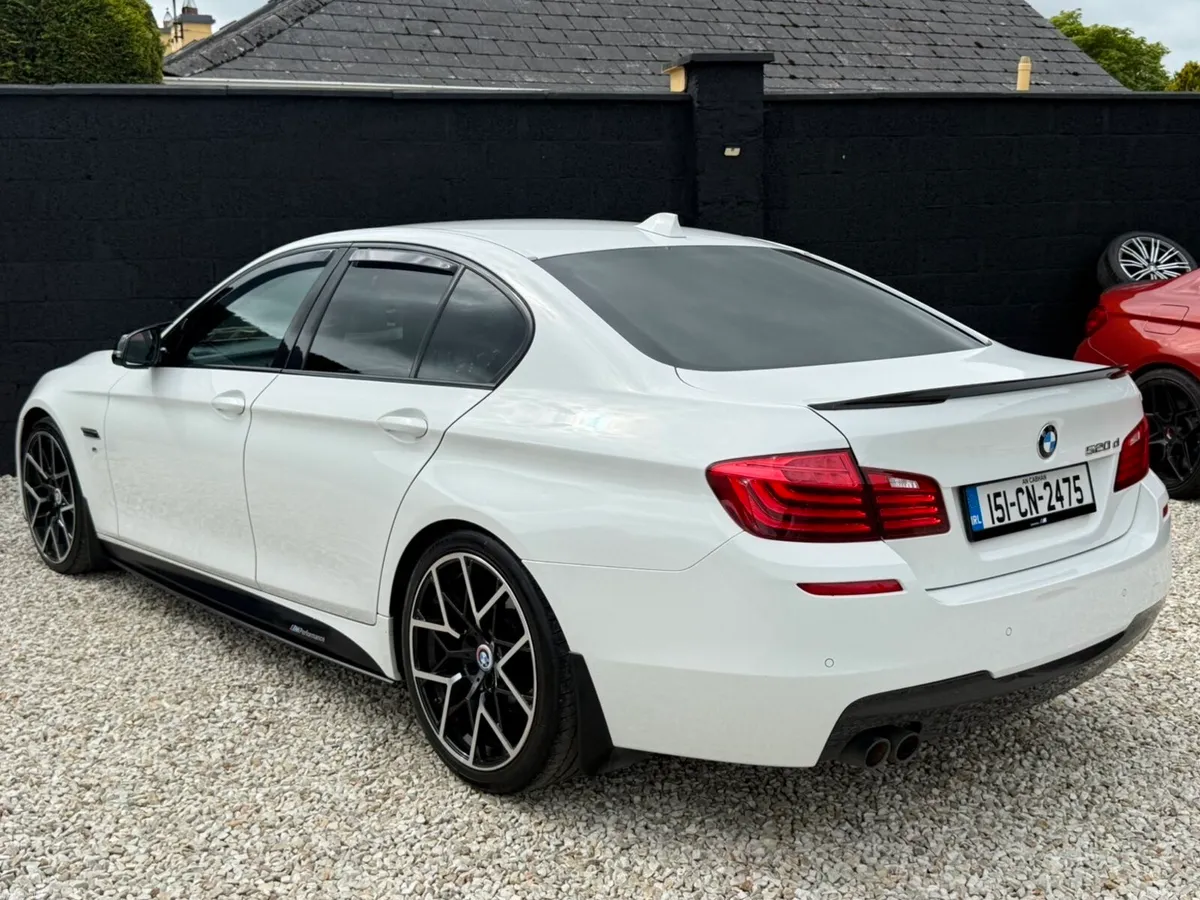 2015 BMW 520D M-Sport - Image 4