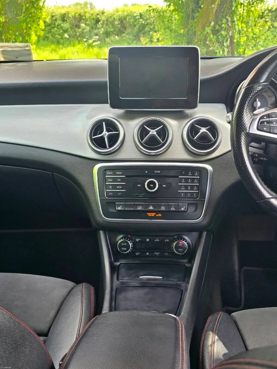 Automatic Mercedes CLA CLASS NCT 10 26 NO SWAP - Image 3