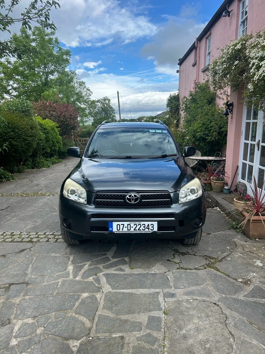 Toyota Rav 4 - Image 1