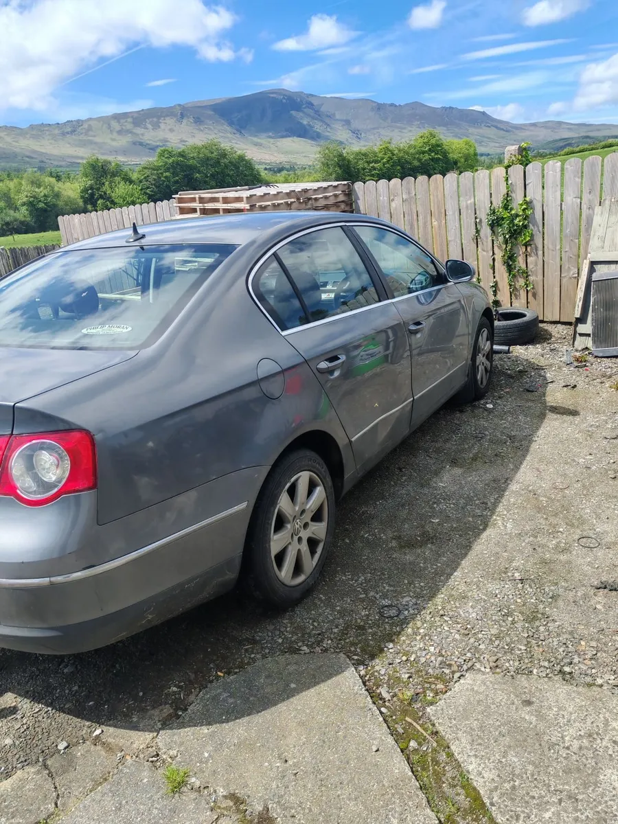 Volkswagen Passat 2006 - Image 3