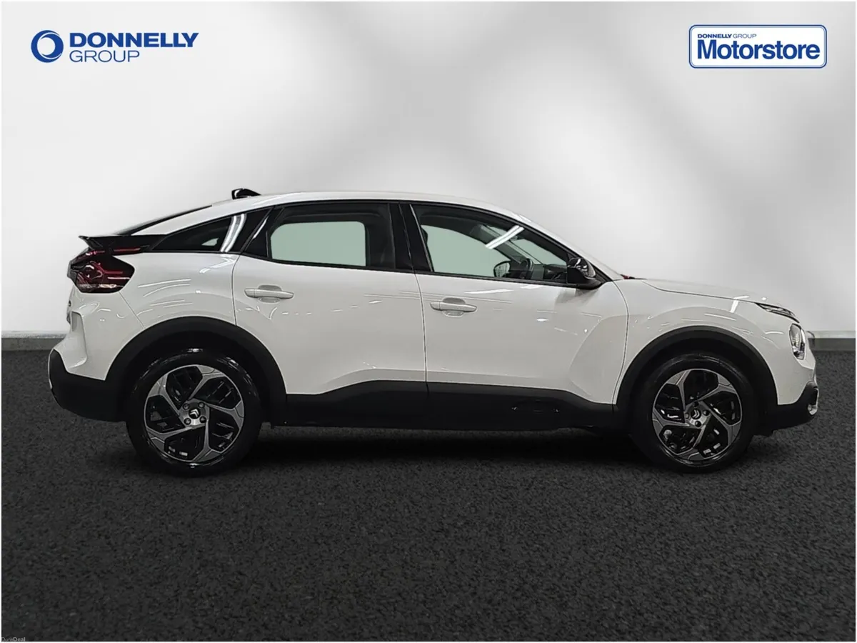Citroen C4 Hatchback Plus - Image 3
