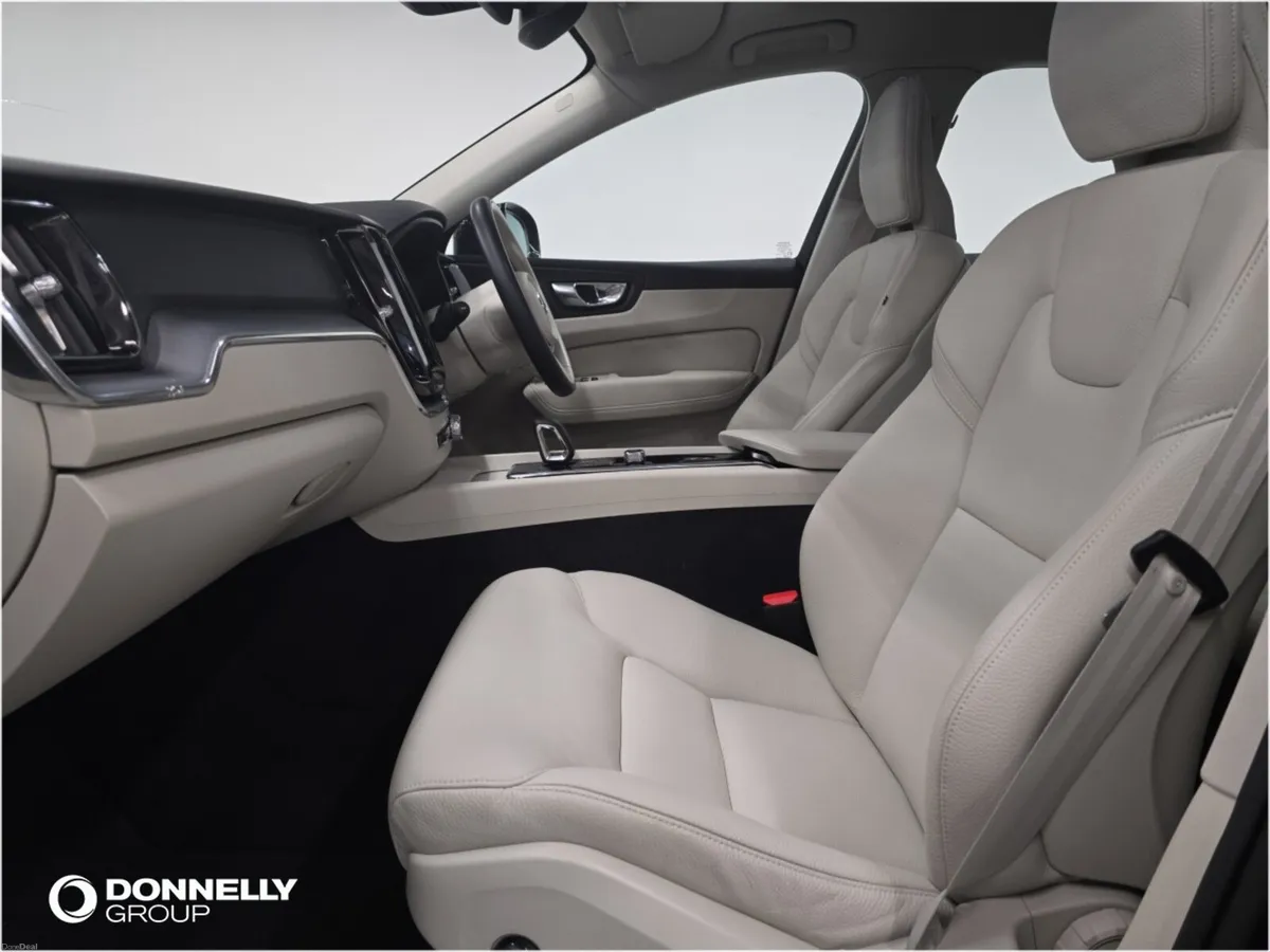 Volvo XC60 Xc60 Diesel Estate Momentum - Image 4