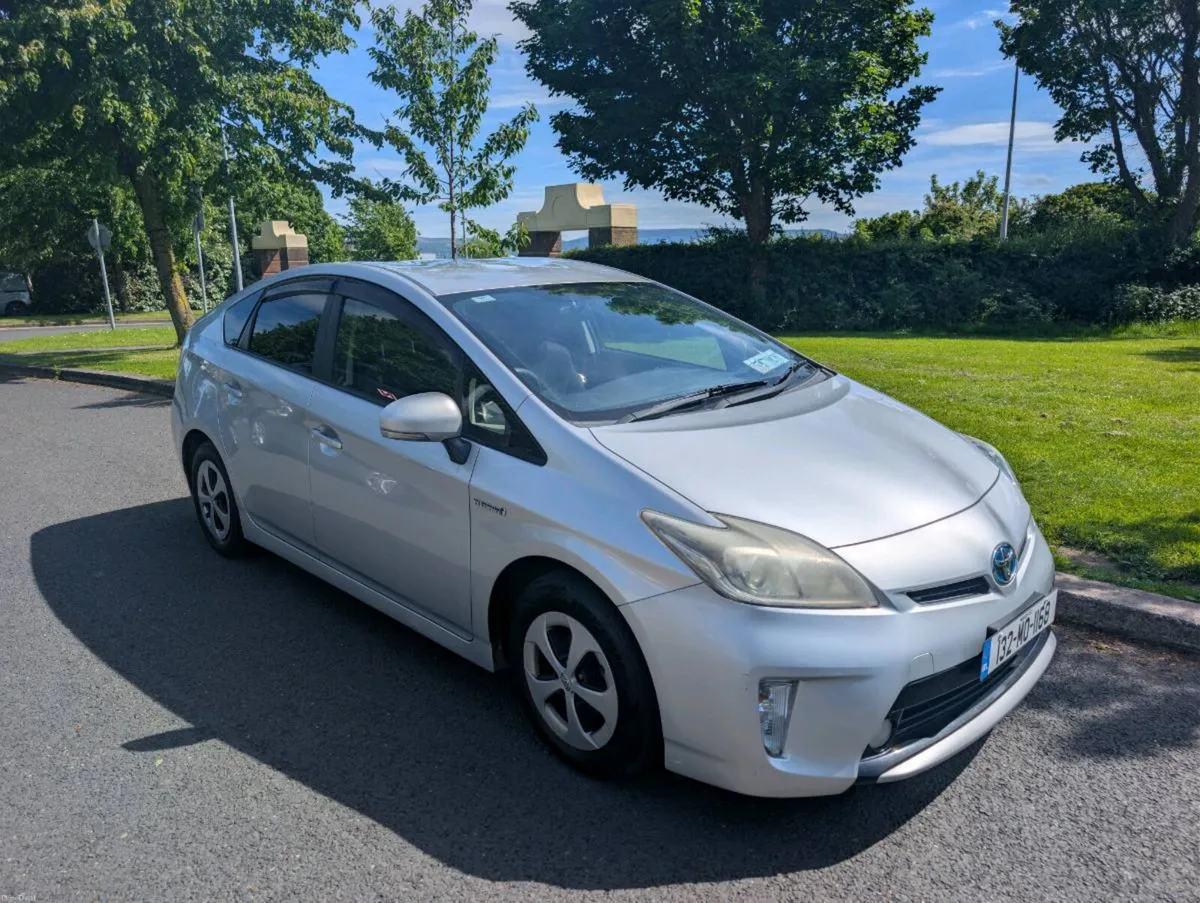 Toyota Prius 1.8 HYBRID NCT 08/2027 - Image 1