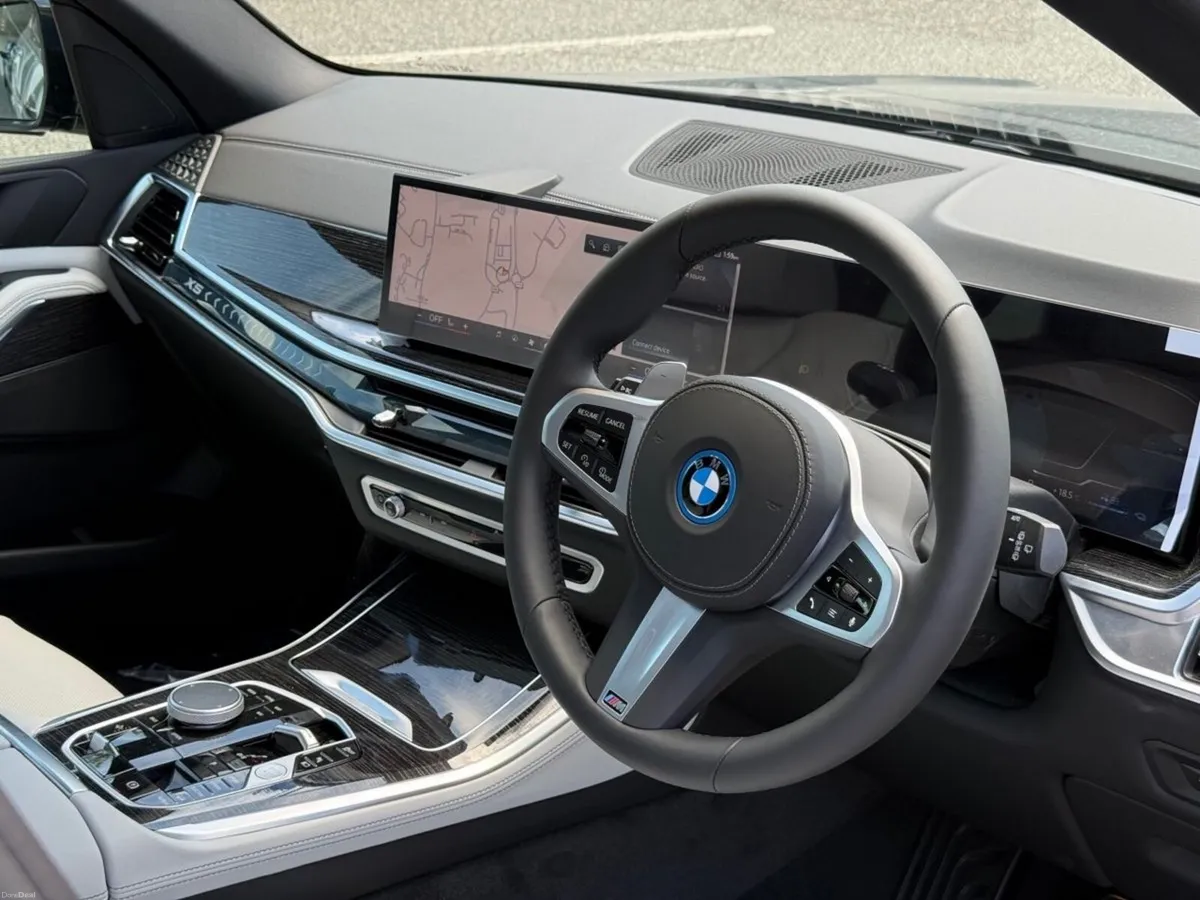 BMW X5 xDrive50e M Sport Pro Sunroof - Image 4