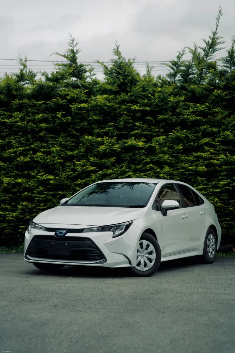 Toyota Corolla 1.8 Hybrid 2024 - Image 1
