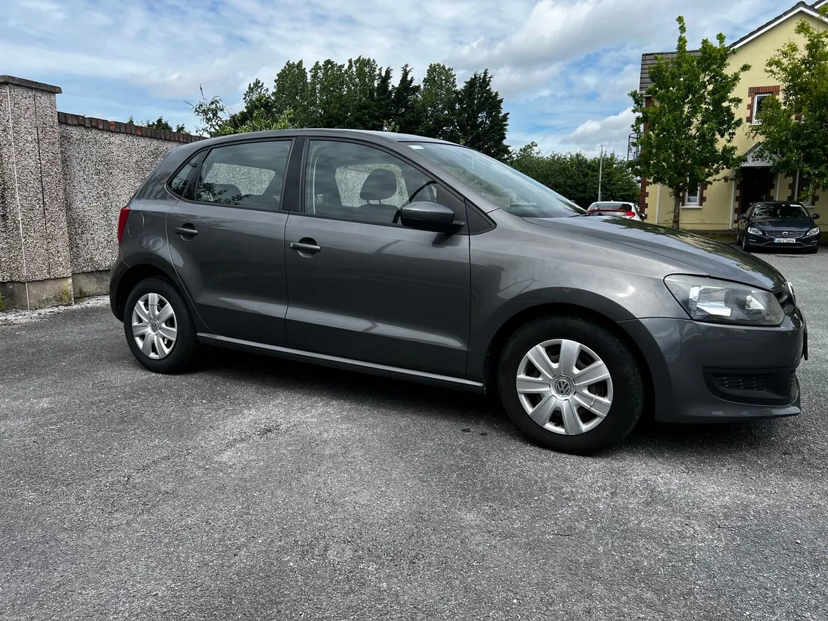 2010 WV Polo 1.6 TDI 125,000km Preserved 6,000 € - Image 2