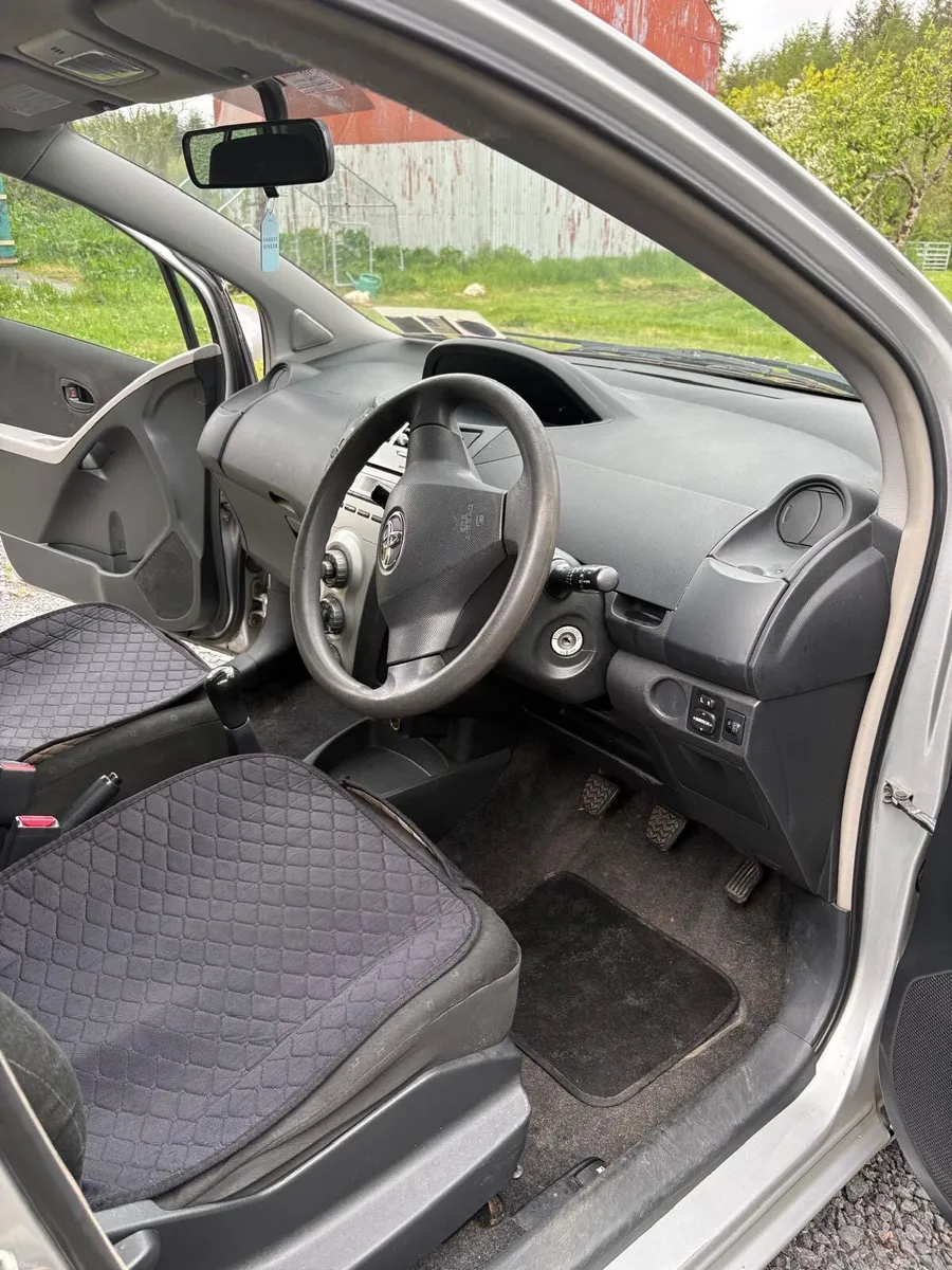 Toyota Yaris - Image 4