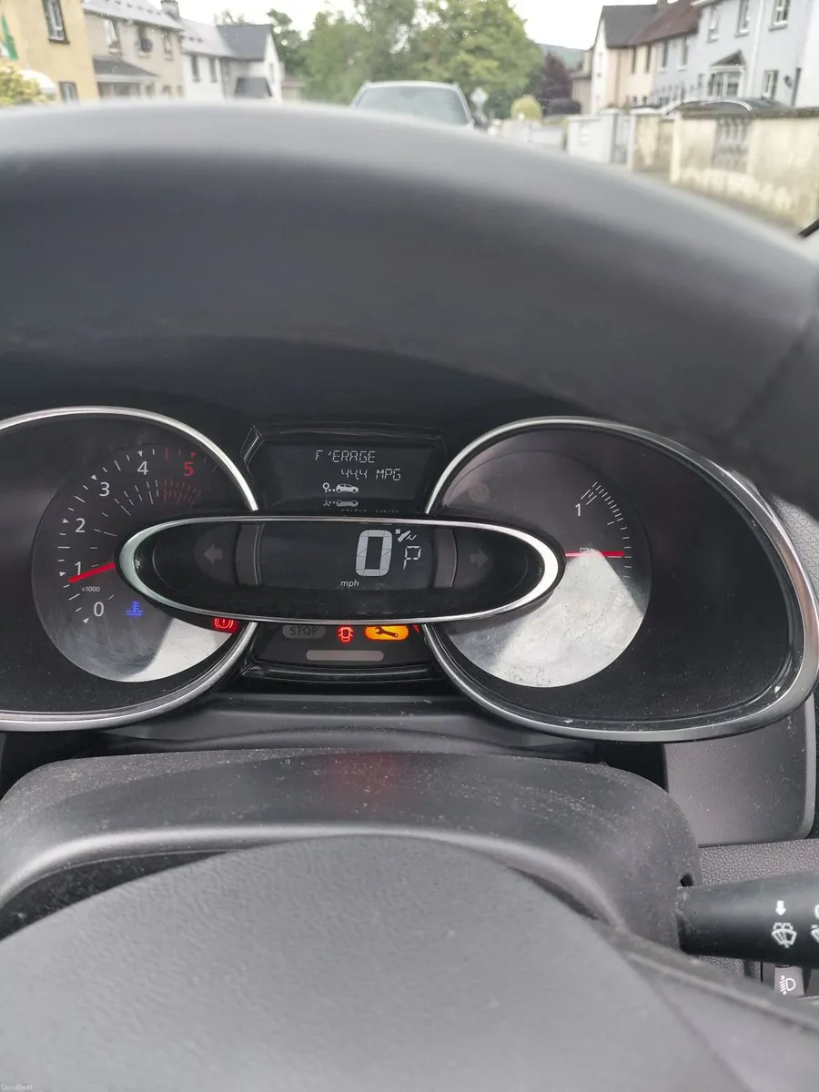 Renault Clio 2019 - Image 2