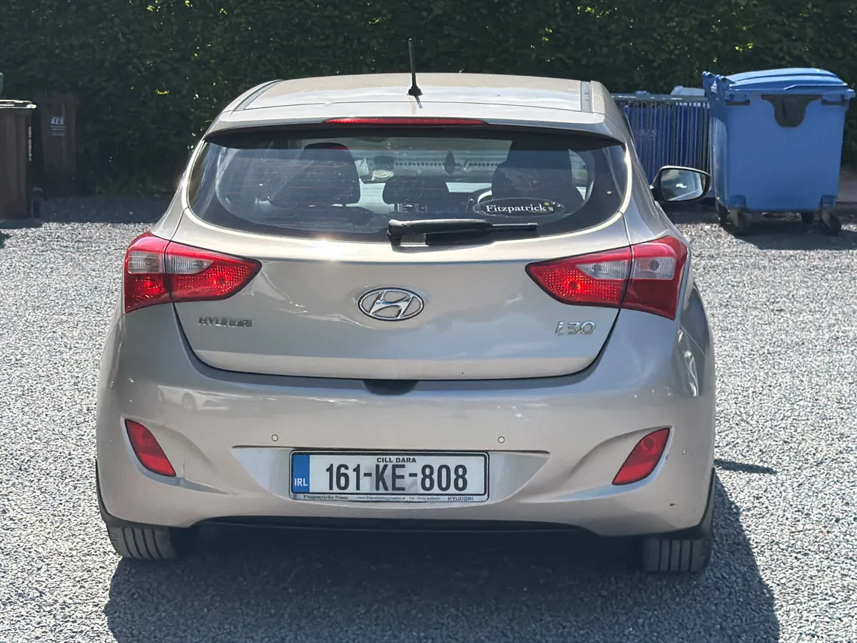 Hyundai i30 2016 trade sale - Image 4