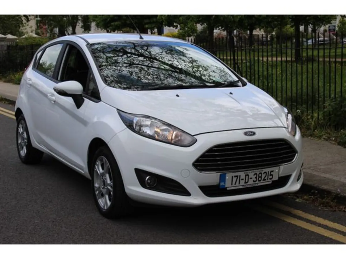 Ford Fiesta 1.25 60PS M5 4DR - Image 3