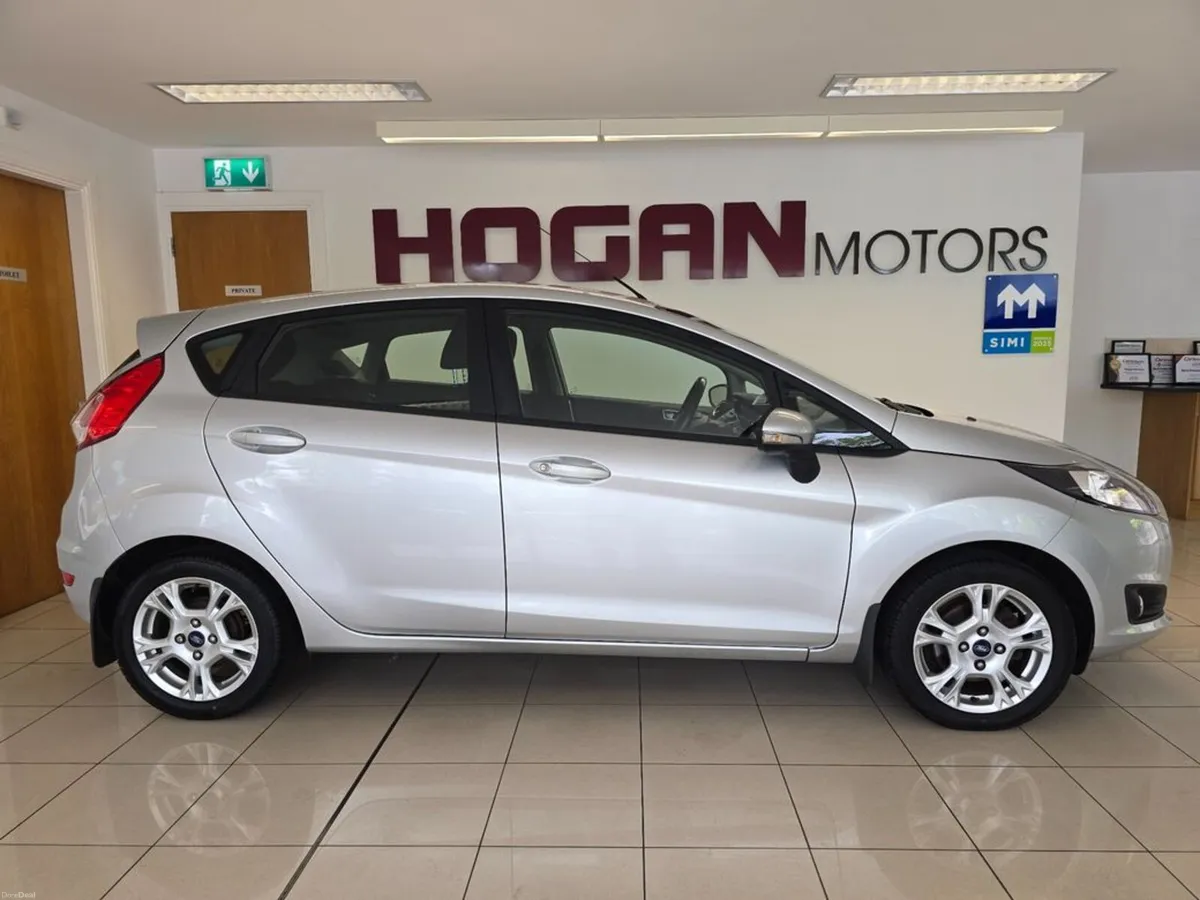 Ford Fiesta Zetec 1.25 5DR H/B * New Timing Belt* - Image 3