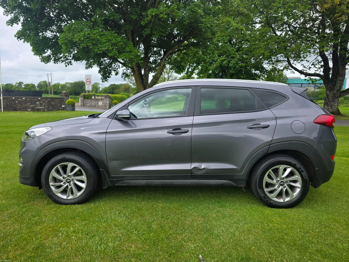 Hyundai Tucson 2016 ( NCT and TAX )) - Image 3
