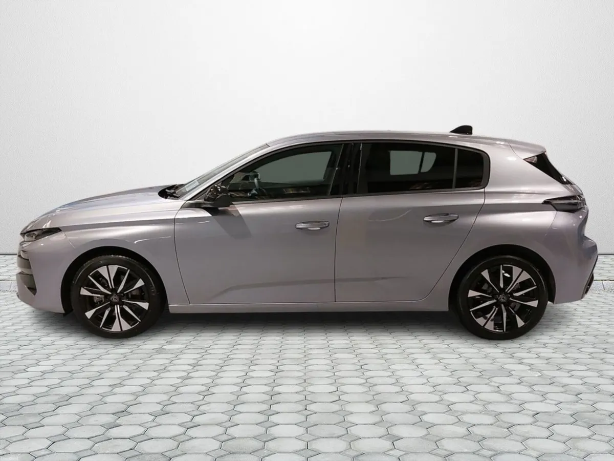 Peugeot 308 1.2 MHEV 145BHP e-DCS6 Allure - Image 4