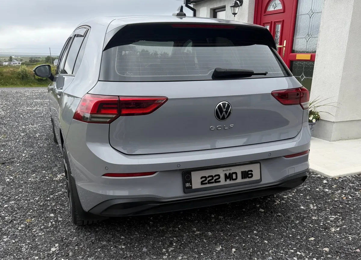 2022 Volkswagen Golf - Image 4