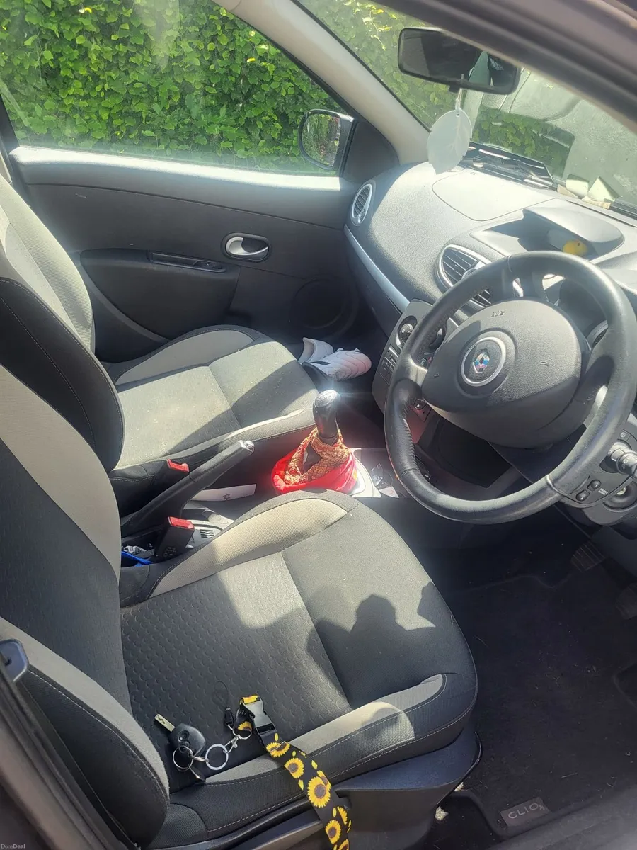 Renault Clio 2011 - Image 4