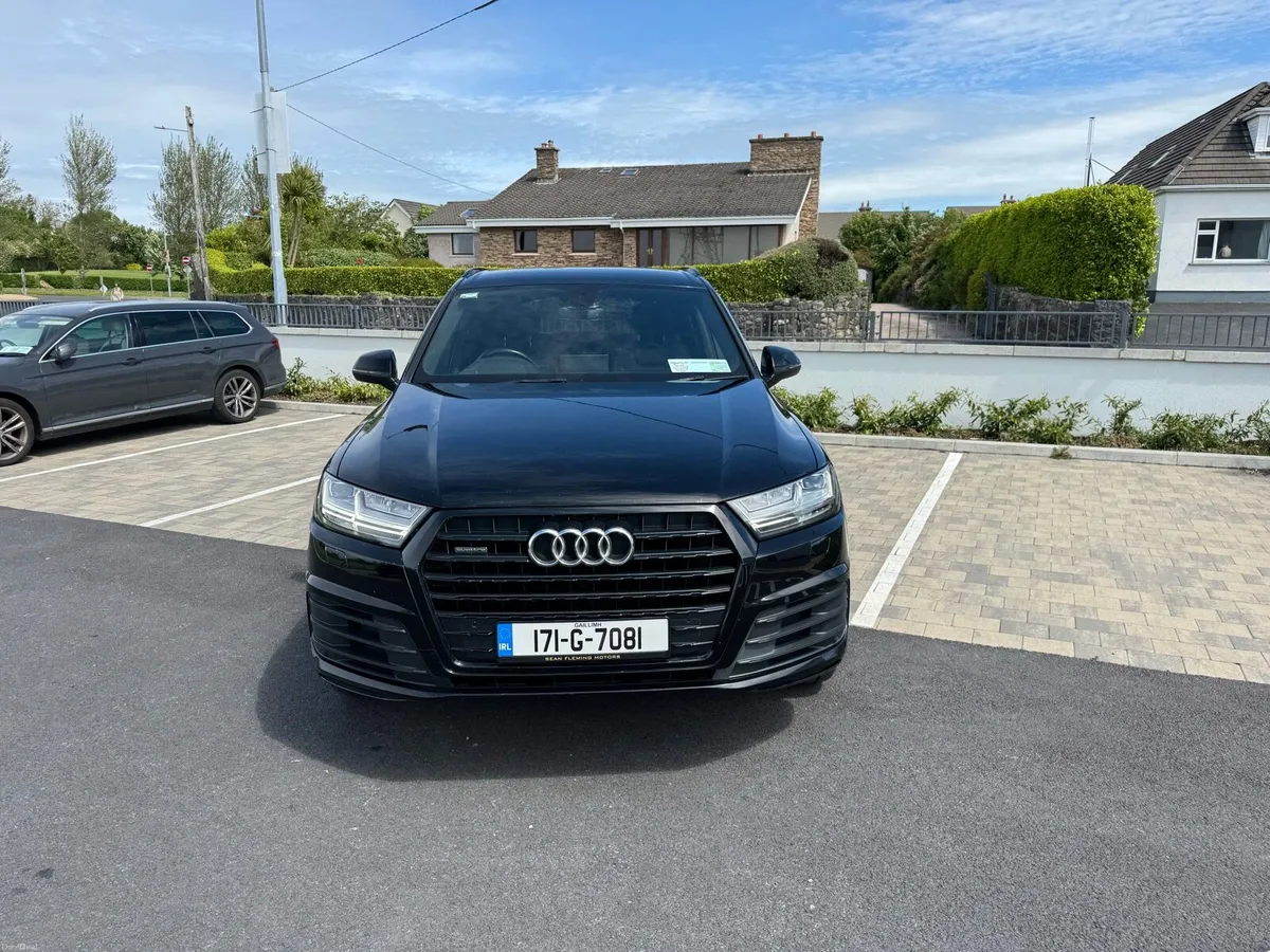 2017 Audi Q7 3.0 TDi S-Line Quattro 7 seater - Image 2