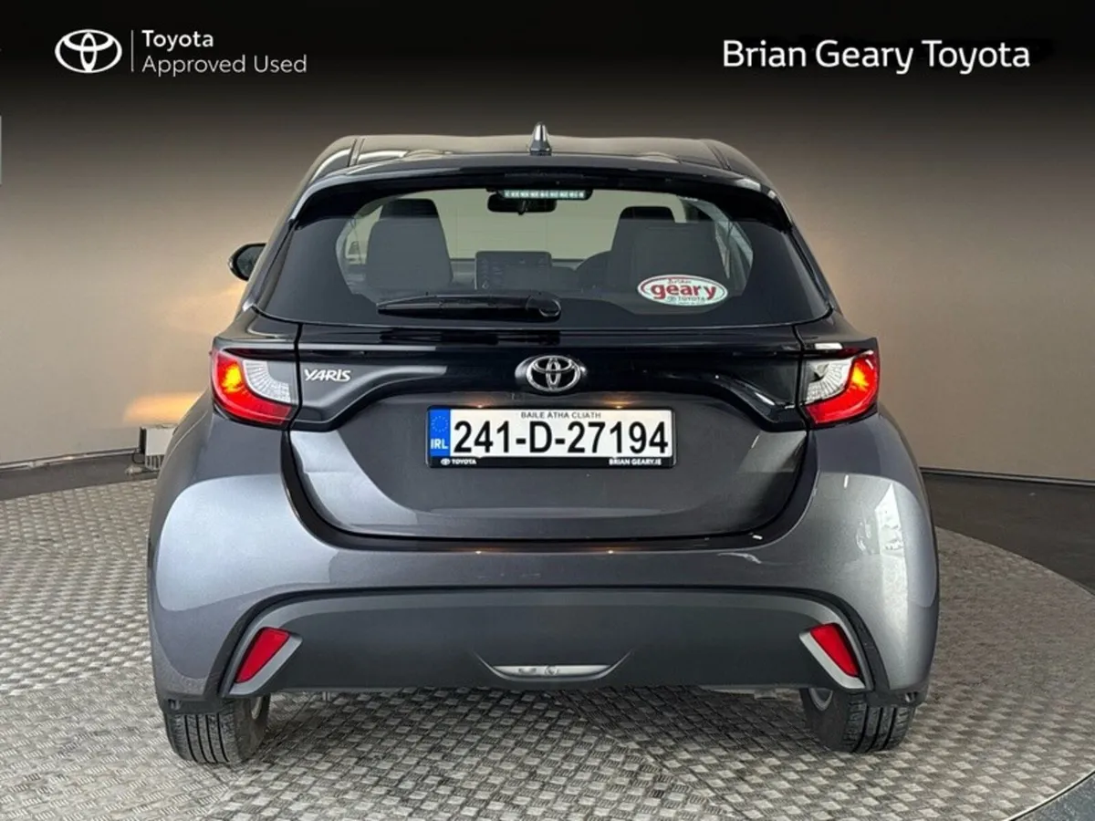 Toyota Yaris 1.5 LUNA Manual - Image 4