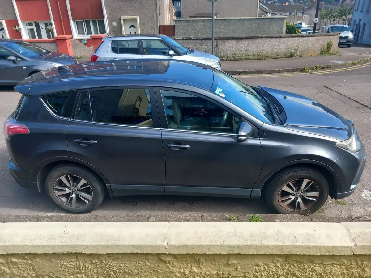 Toyota RAV4 2016 - Image 4