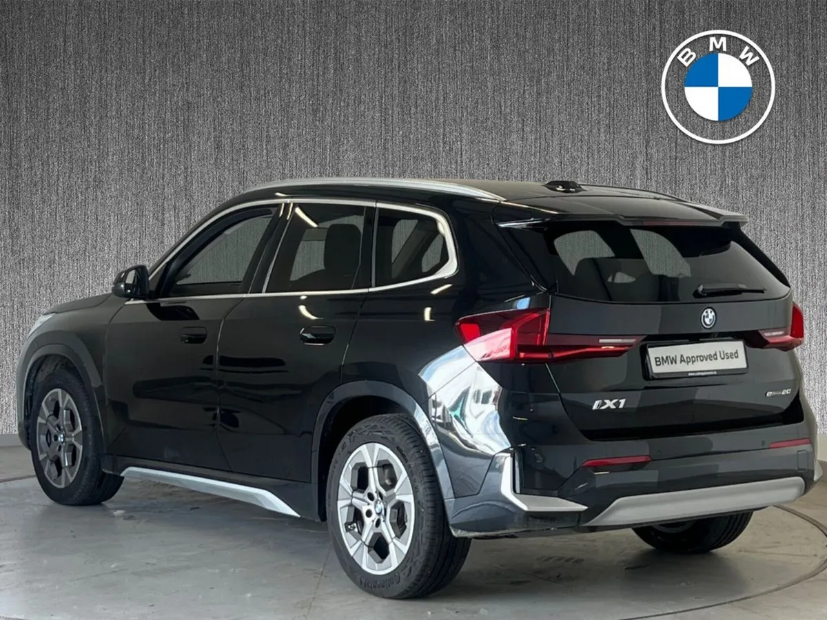 BMW iX1 eDrive20 xLine - Image 3