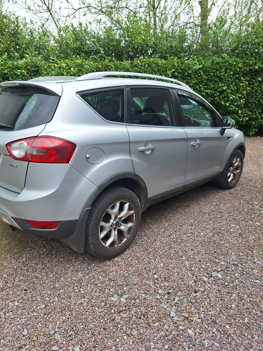 Ford Kuga 2010 - Image 2