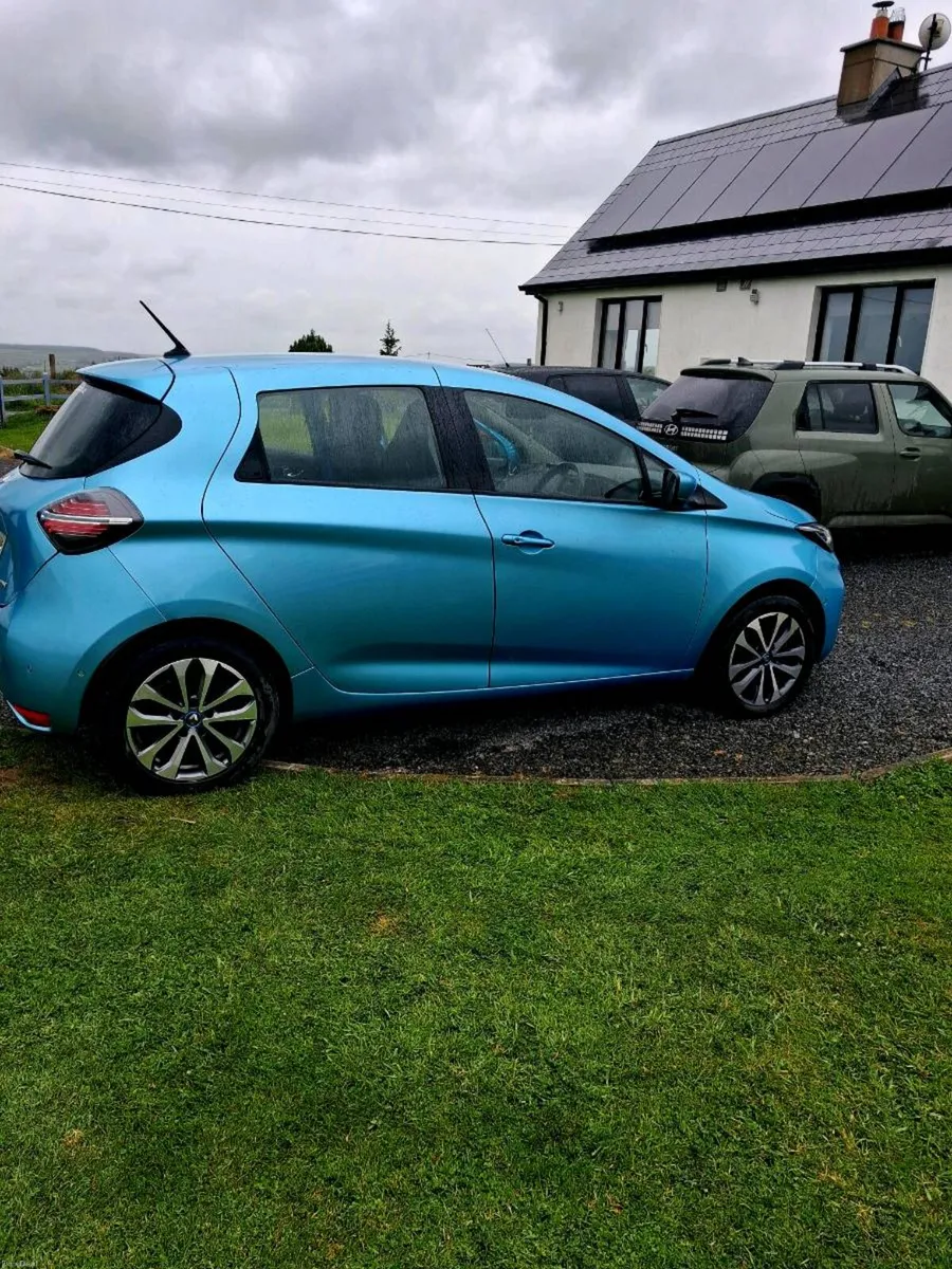 Electric car - Image 3