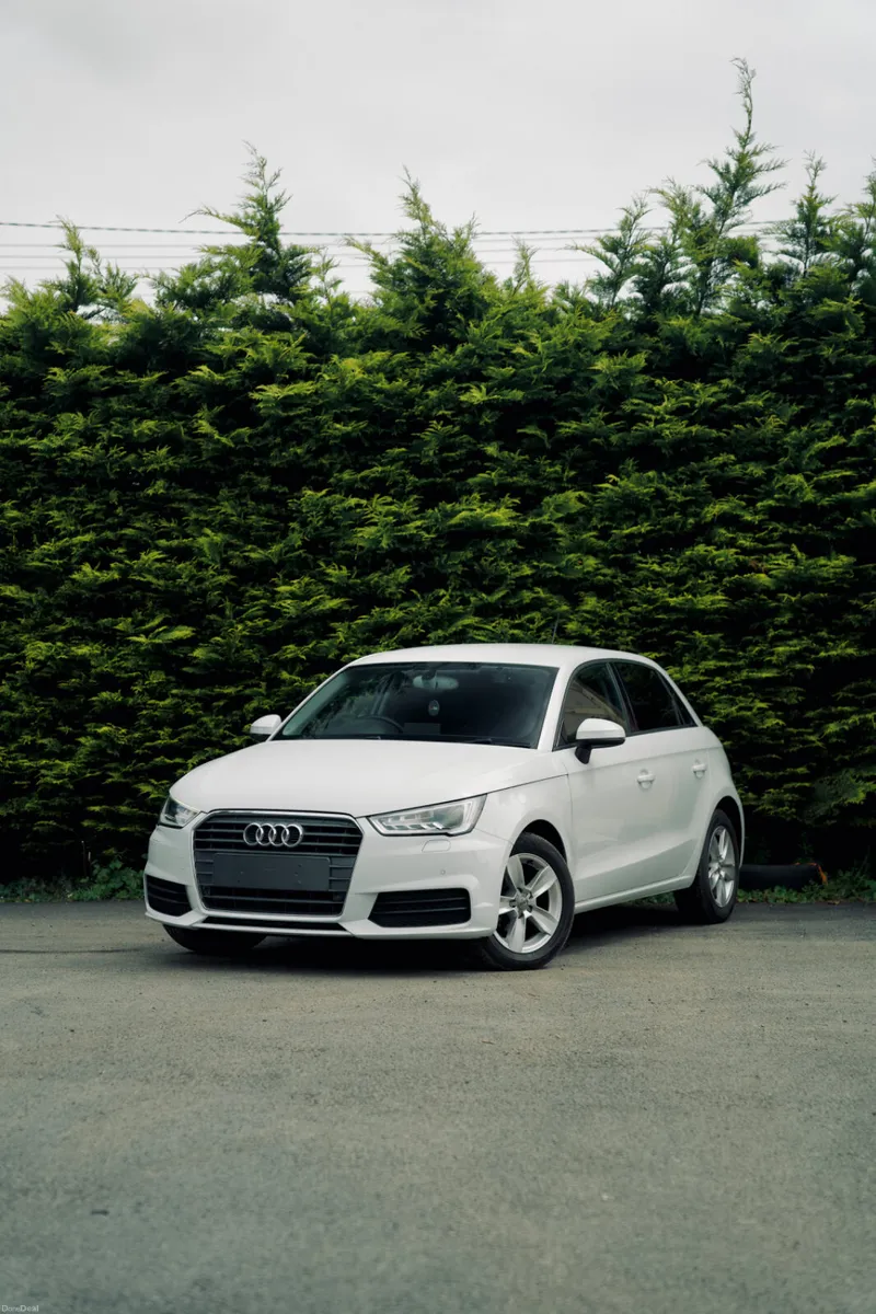 Audi A1 1.0 Sportback 2018 - Image 1