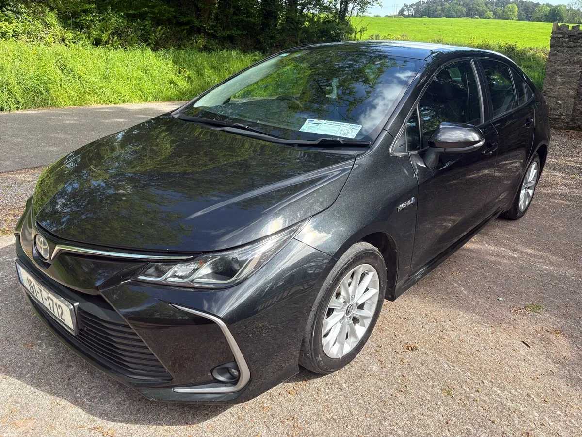 TOYOTA COROLLA HYBRID LUNA - Image 4