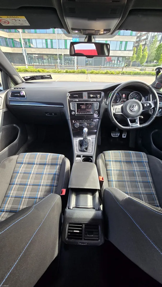Volkswagen Golf GTE 2015 - Image 4