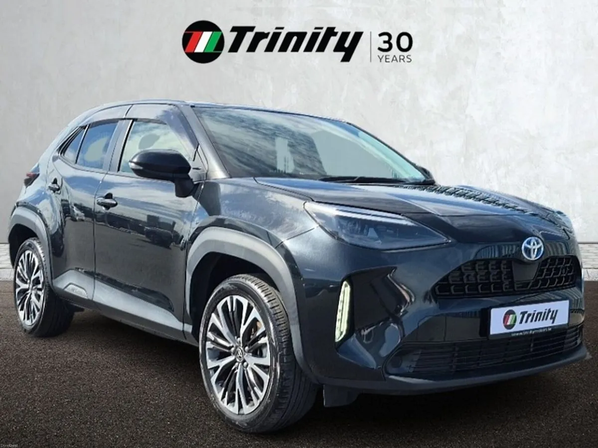 Toyota Yaris Cross ** 1.5 HYBRID ** AUTO ** HUGE S - Image 1