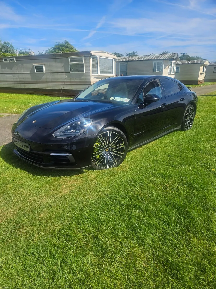 202 Porsche panemera platinum edition - Image 1