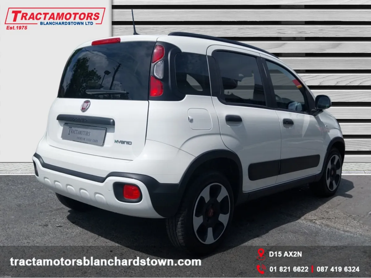 Fiat Panda 1.0 MHEV CROSS 5DR - Image 3
