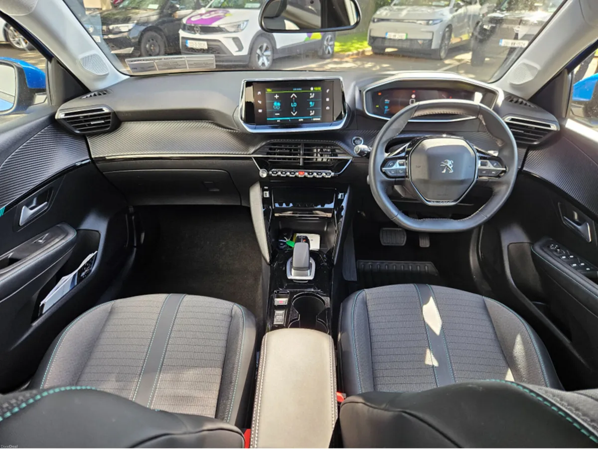 Peugeot 208 E ALLURE PACK 136BHP 50 KWH - Image 2